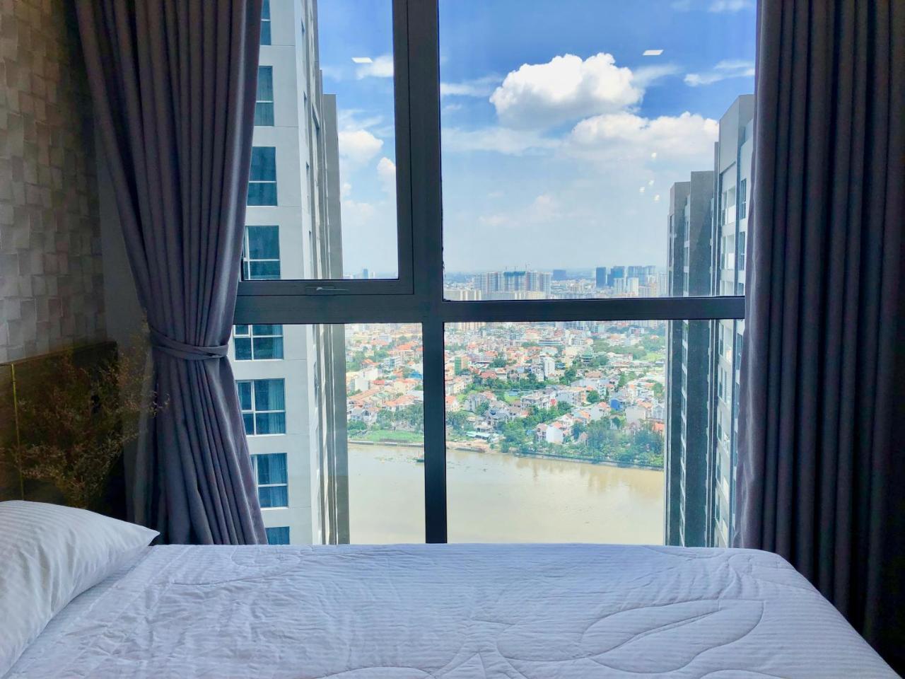 Travelaholic'S Homestay โฮจิมินห์ซิตี้ ภายนอก รูปภาพ