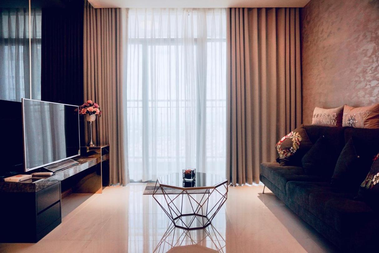 Travelaholic'S Homestay โฮจิมินห์ซิตี้ ภายนอก รูปภาพ